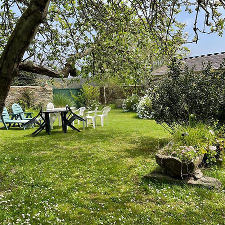 Estudio Pajar Rural Con Bonito Jardin - Los Gayoles Rural Castropol Bagian luar foto