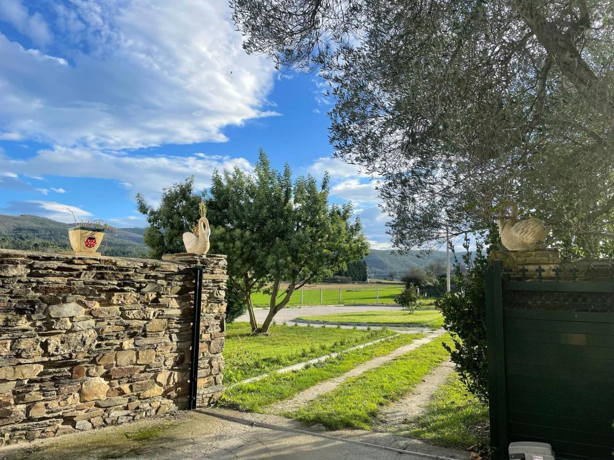 Estudio Pajar Rural Con Bonito Jardin - Los Gayoles Rural Castropol Bagian luar foto